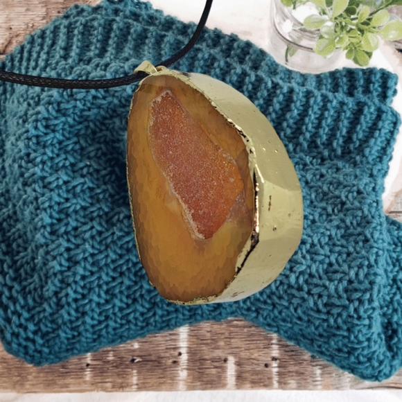 .Genuine AGATE Stone Pendant with Black Leather Necklace - Picture 7 of 7